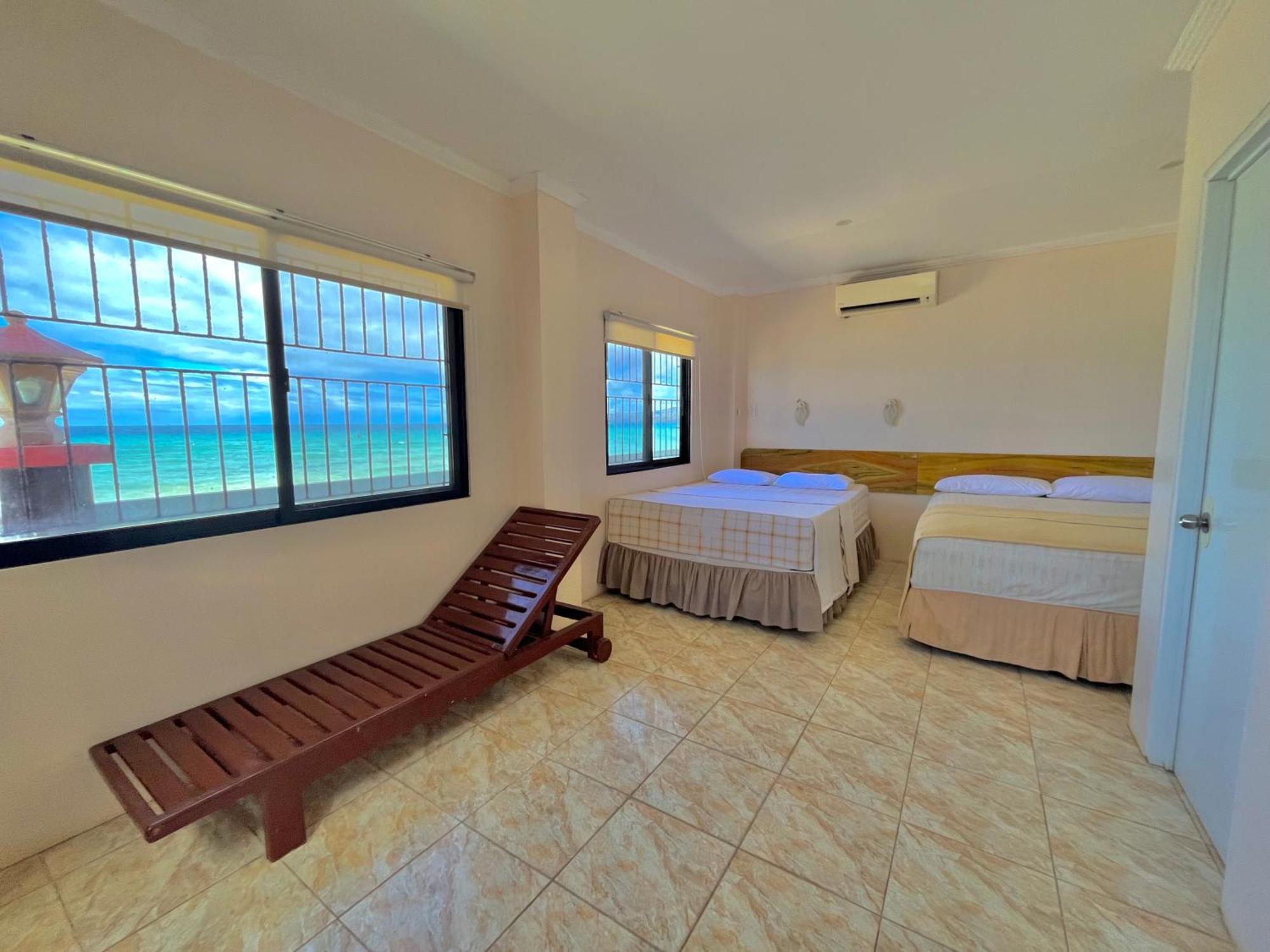 Casaroyal Beachfront Siquijor Exterior foto